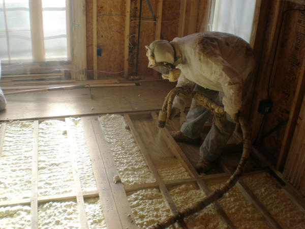 Marlon-spraying-floors-@-Vern-Yip-Residence